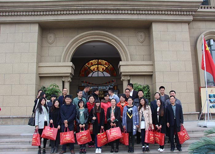 乐虎88国际集团2015上半年度电商总结表彰大会圆满举行