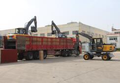 乐虎88国际新款轮式挖掘机发往华东地区