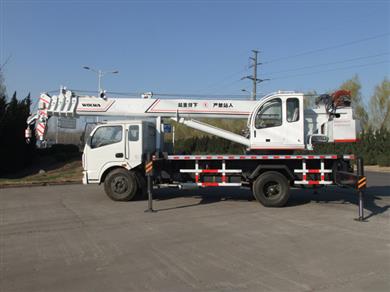 乐虎88国际GNQY-东风齐头型12吨吊车
